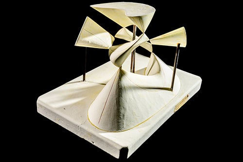 Model exhibiting a Kummer surface