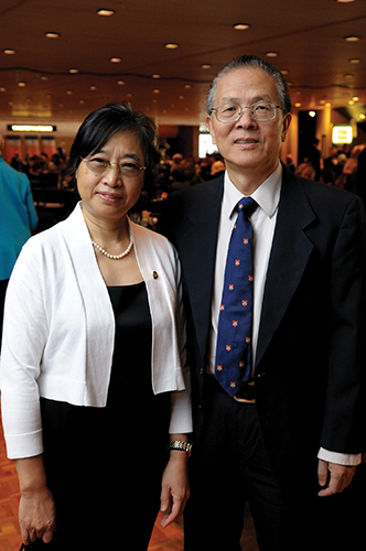 Peixin He (left) and Xiaoming Chen