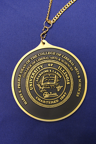 Investiture medallion