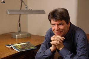 U of I writer-in-residence and professor Richard Powers goes to New York in May to be inducted into the American Academy of Arts and Letters.