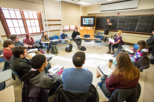 History professor John Randolph instructs students in a SourceLab course on how to investigate and verify online images, video, texts and other artifacts