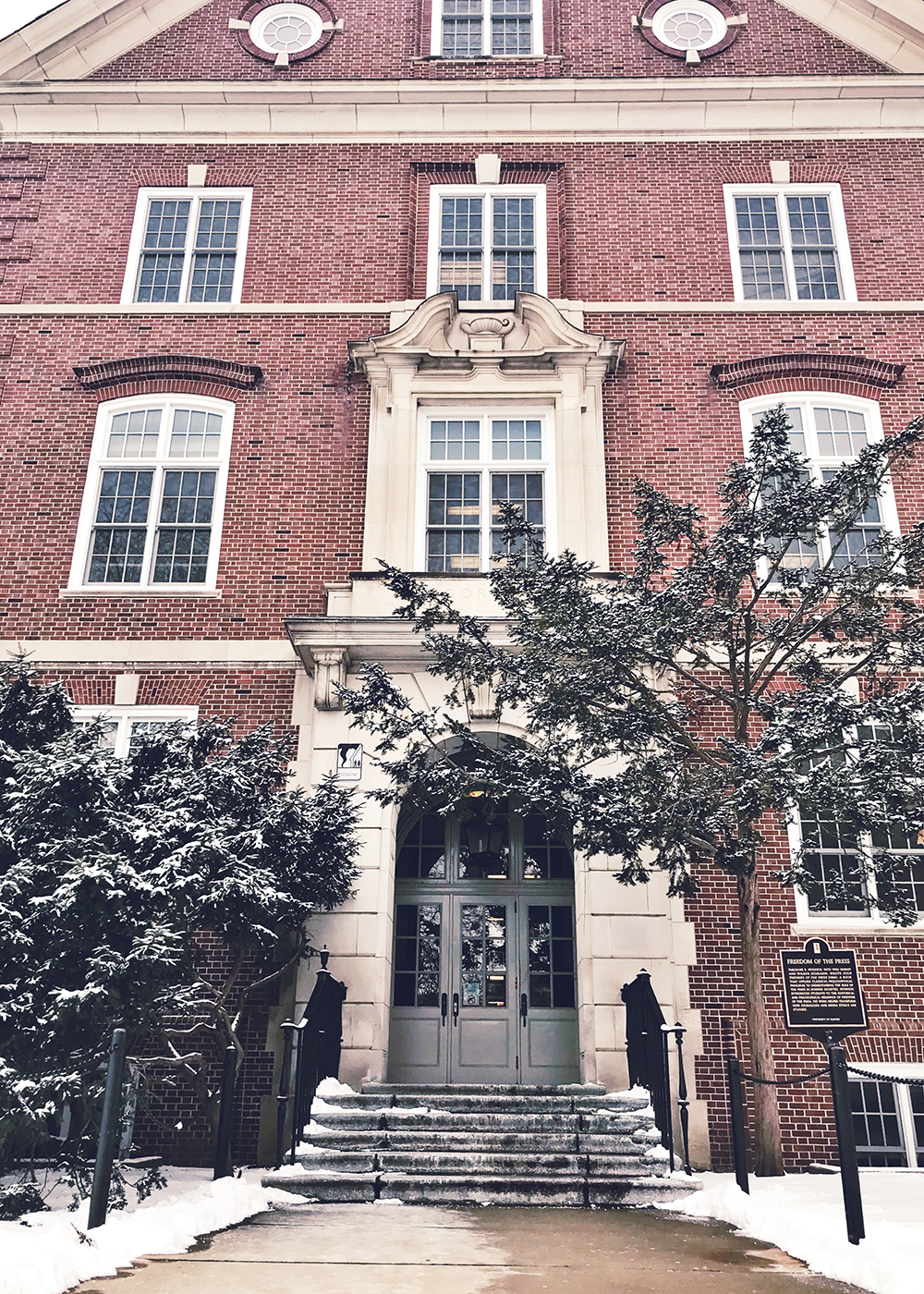 The College of LAS has announced the recipients of annual awards for teaching and advising excellence. (Photo of Gregory Hall by Katie Watson.) 