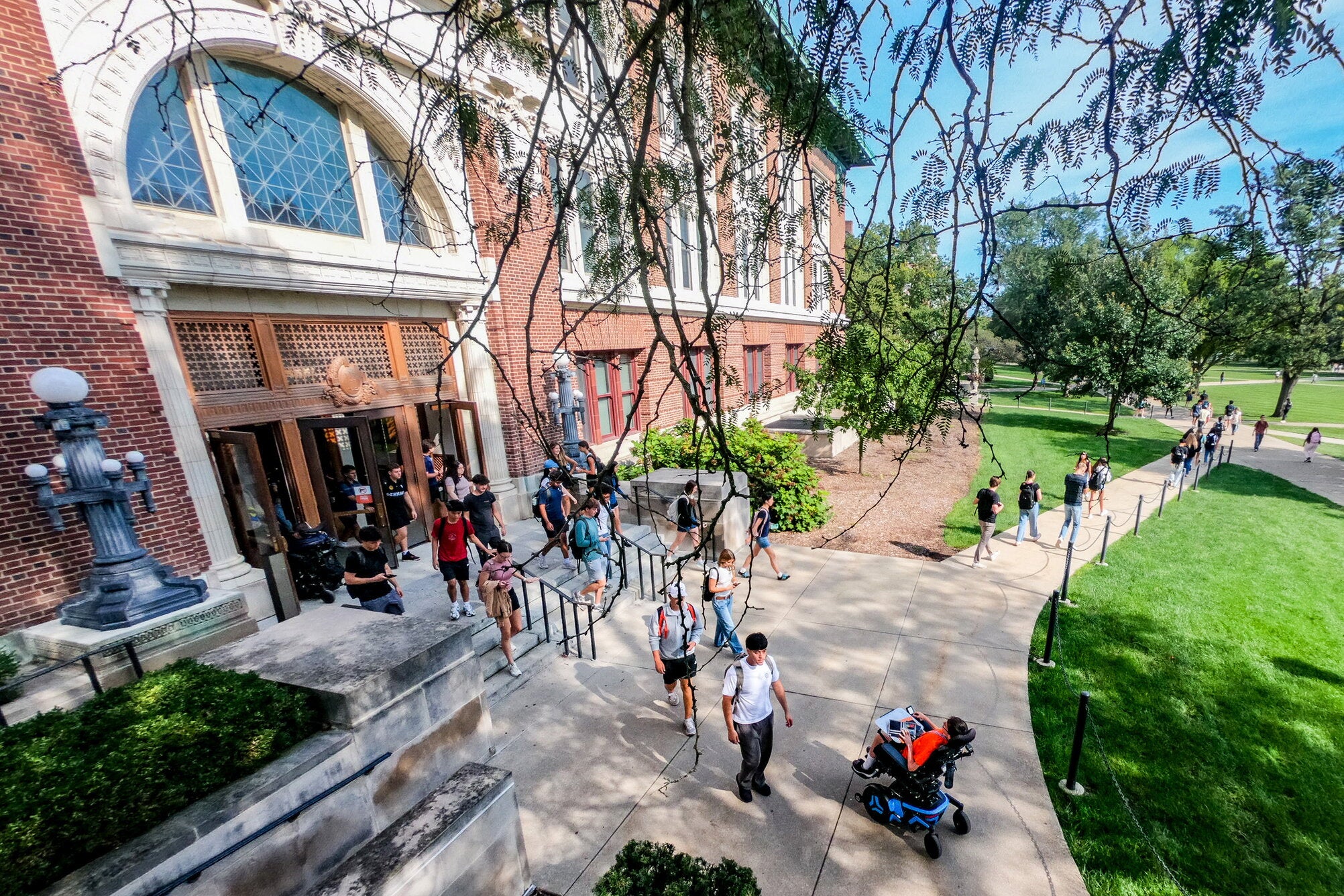 Students exit Lincoln Hall on the first day of classes