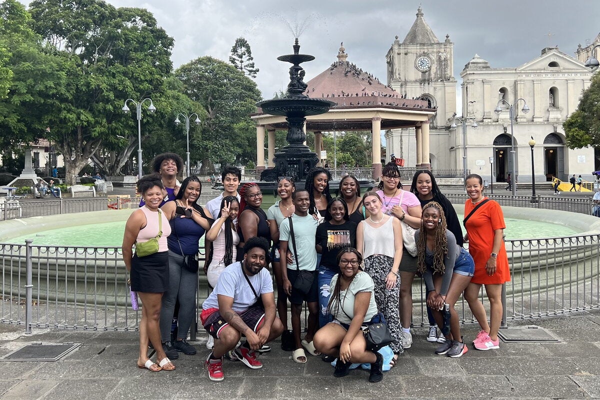 AAP students in Costa Rica