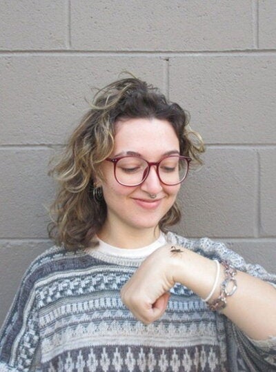 Macy Hoeveler and her praying mantis