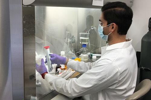 Akanksh Shetty in laboratory