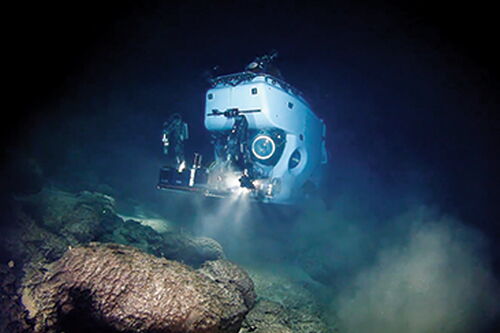 Deep sea explorers