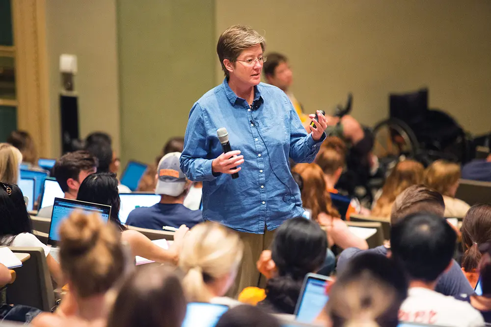 Rebecca Sandefur teaching in a classroom