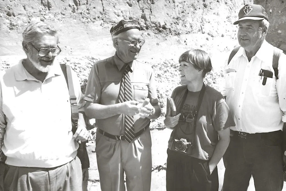 Soffer at archeological site