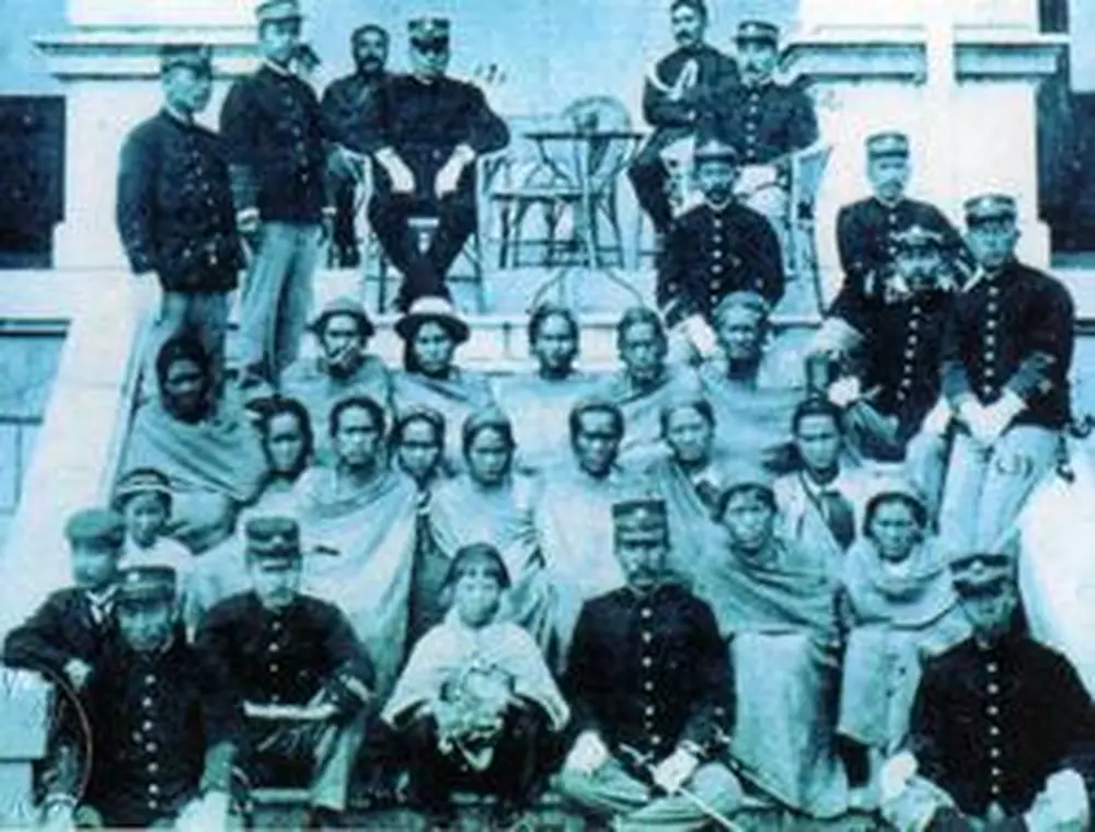 Savagery and the Fall of an Empire