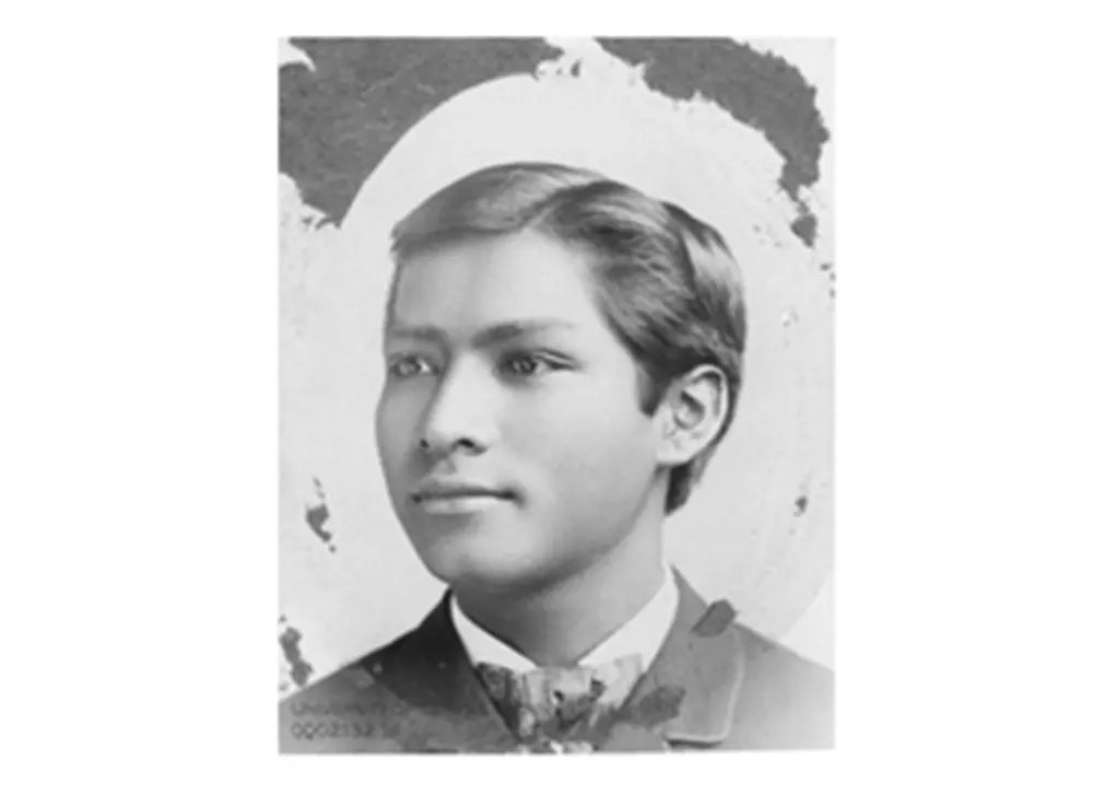 Wassaja Hall dedicated in honor of Illinois' first Native American graduate