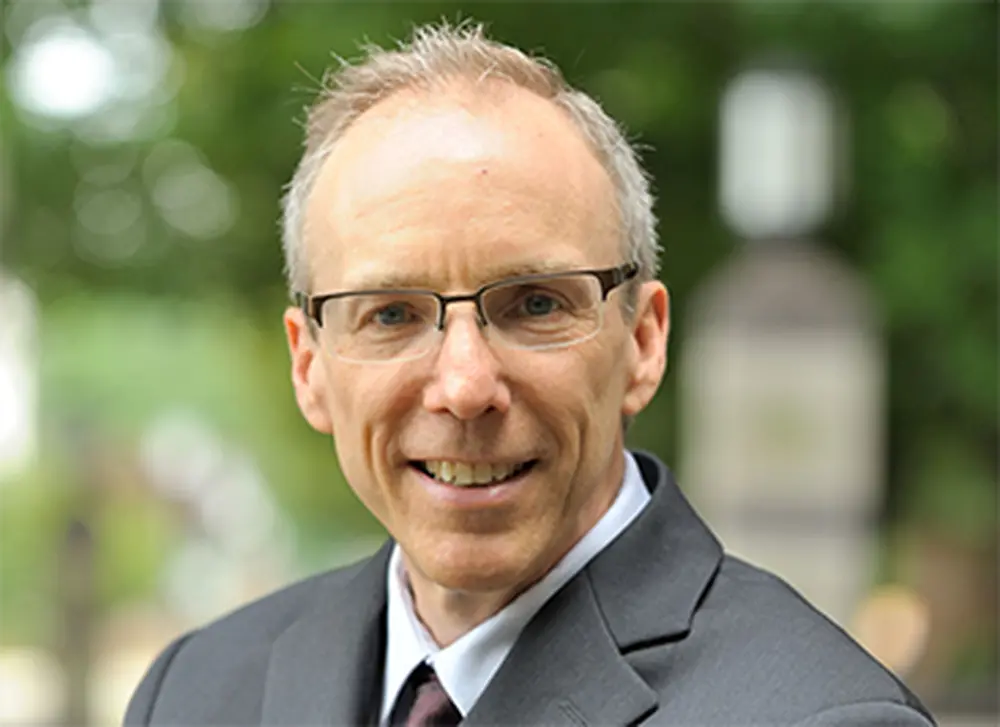 Jeffrey Moore named director of the Beckman Institute