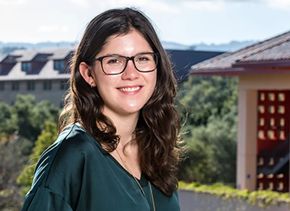 Illinois alumna among first group of Knight-Hennessy Scholars