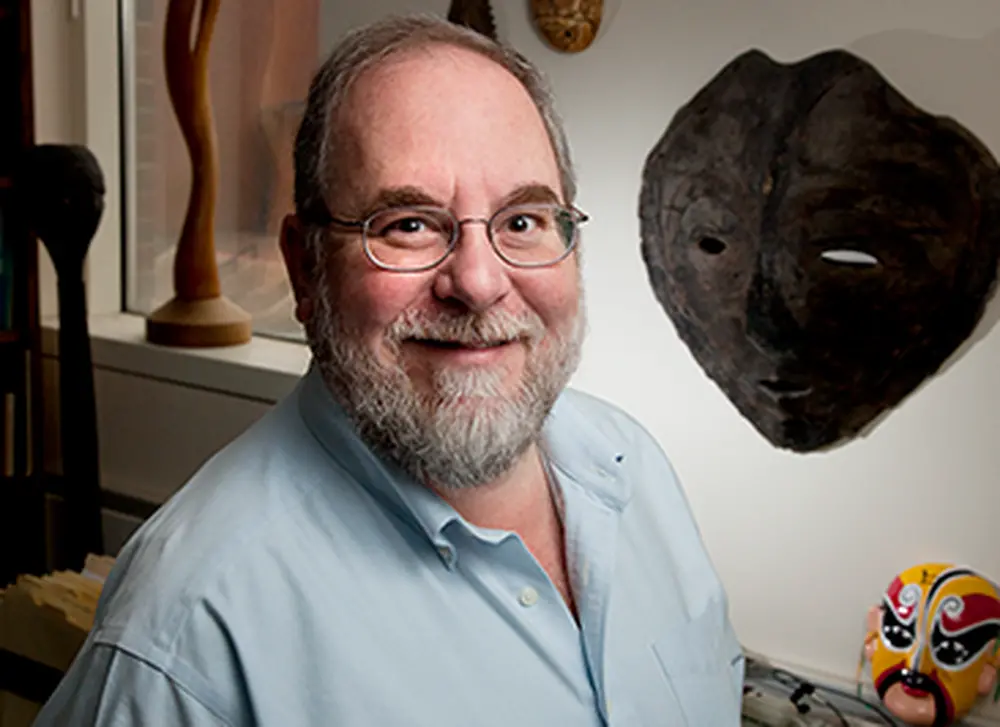 Professor receives Chemical Pioneer Award